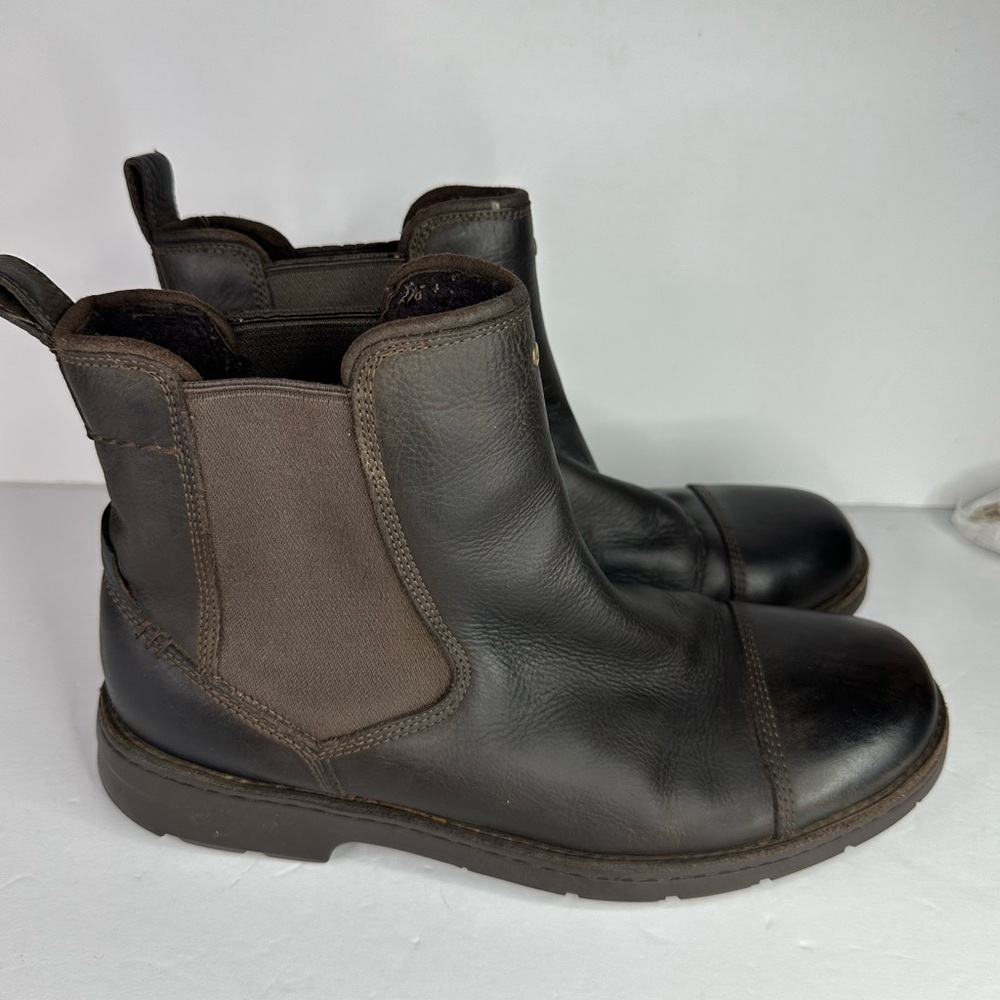 UGG Men's Dark Brown Leather Boots